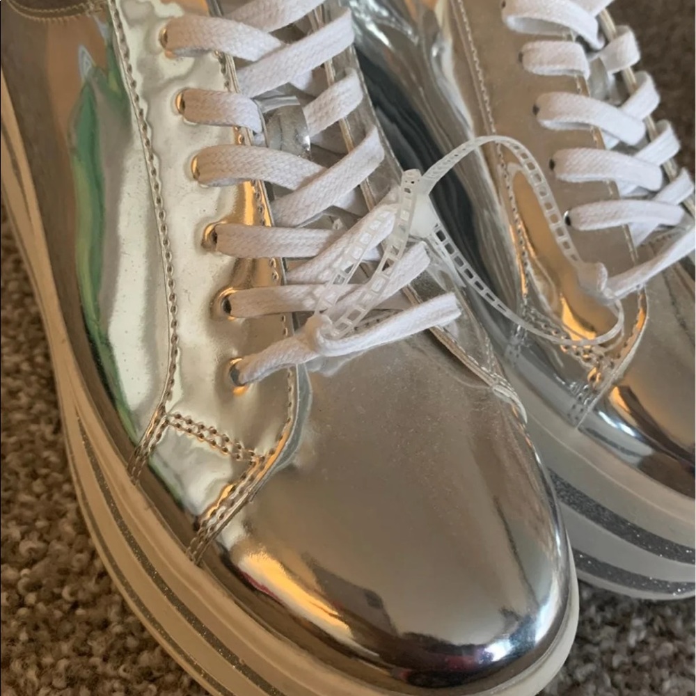 Call It Spring Platform - Picture 3 of 3